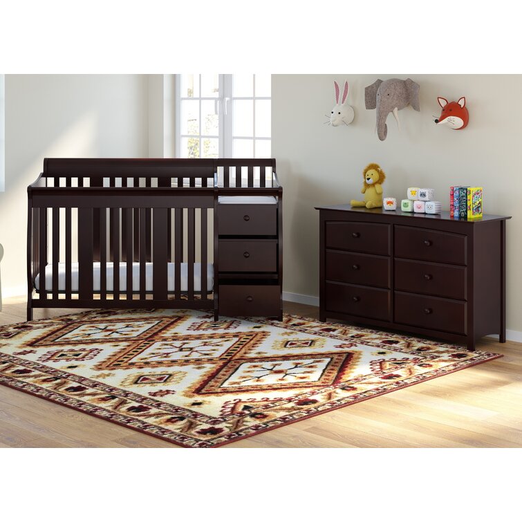 Convertible crib hotsell and changer combo